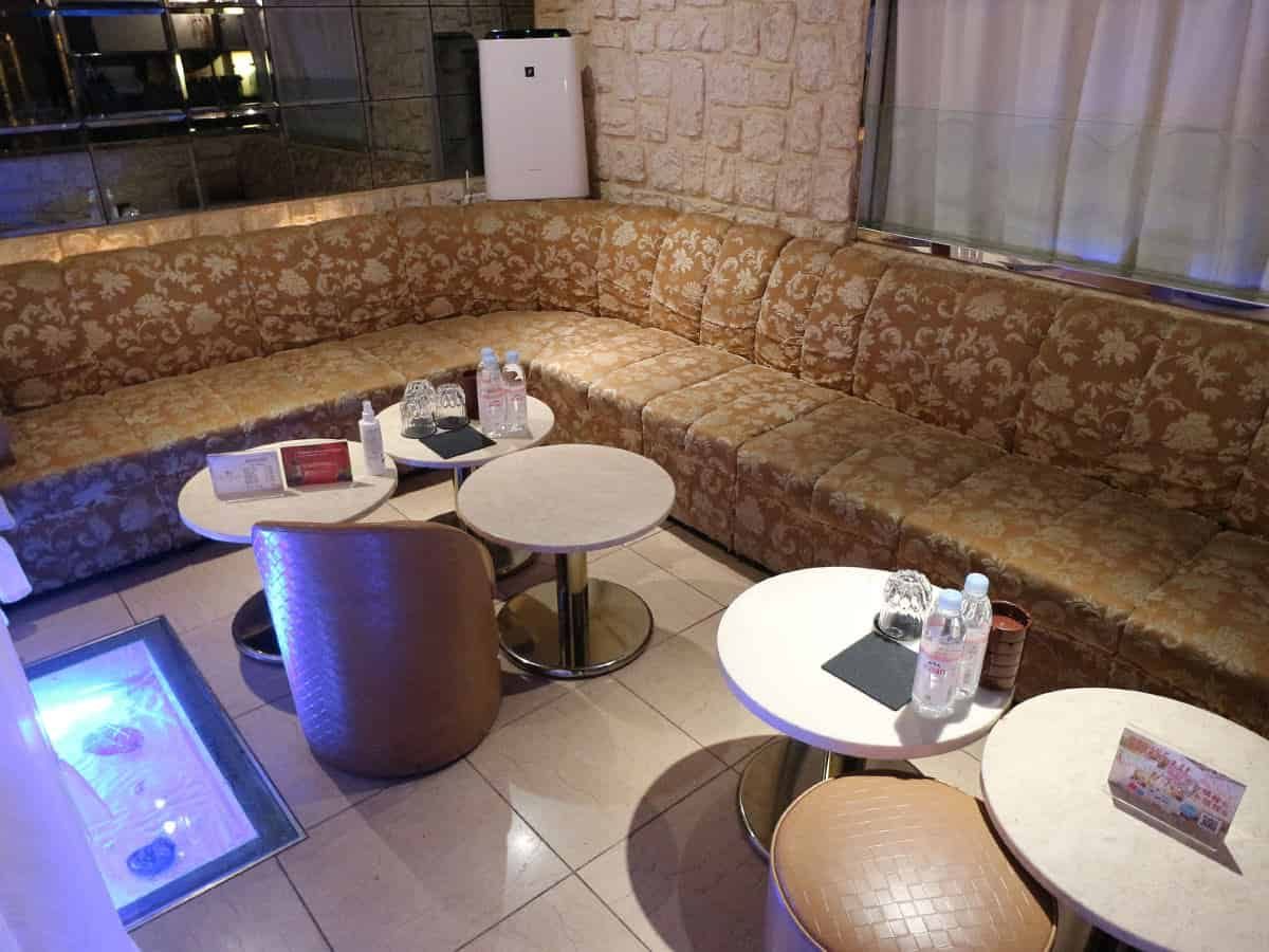 クラブテン 立川 キャバクラ 店内