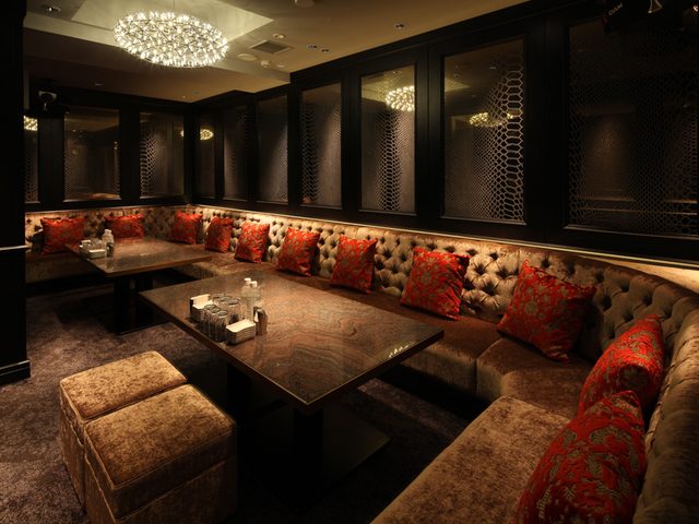 ジェム 店内 ソファ席
