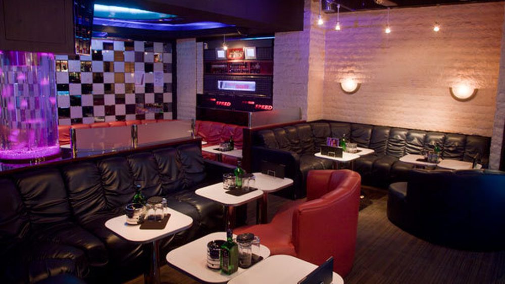 CLUB SPEED 立川 店内